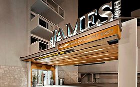 Saskatoon James Hotel
